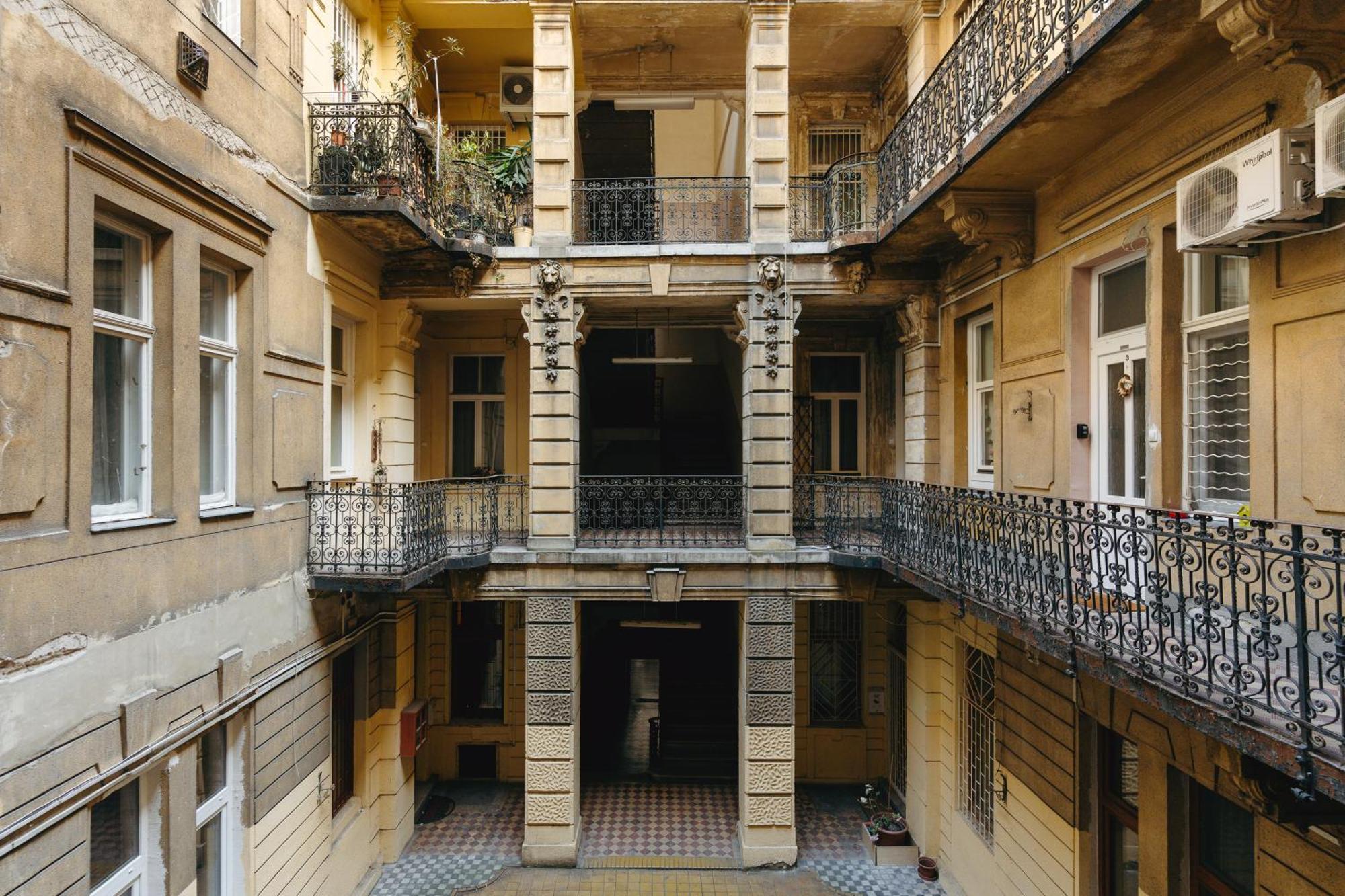 Bercsenyi Apartments - Close To The Gellert Thermal Bath Budapest Exterior foto