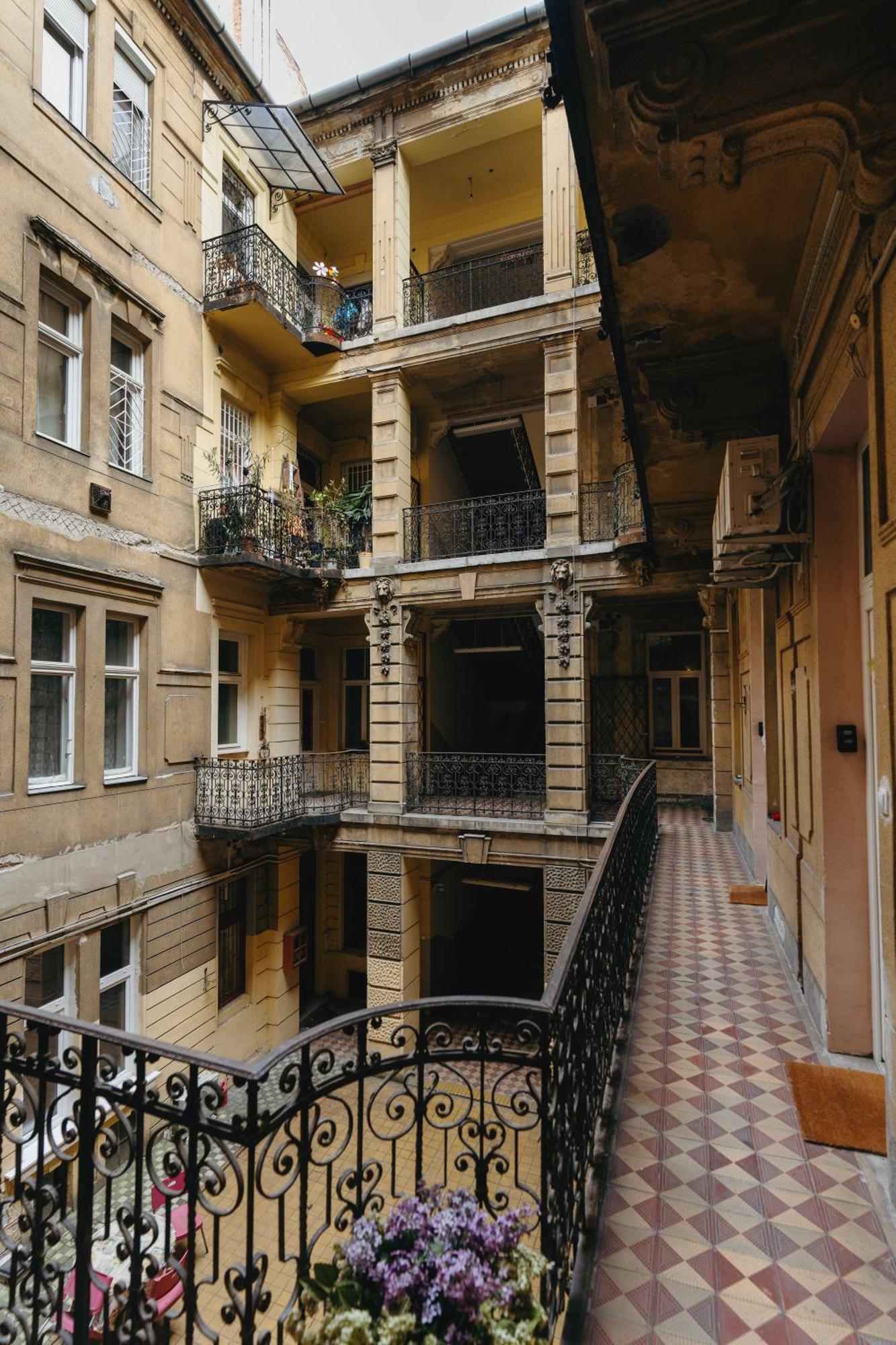Bercsenyi Apartments - Close To The Gellert Thermal Bath Budapest Exterior foto