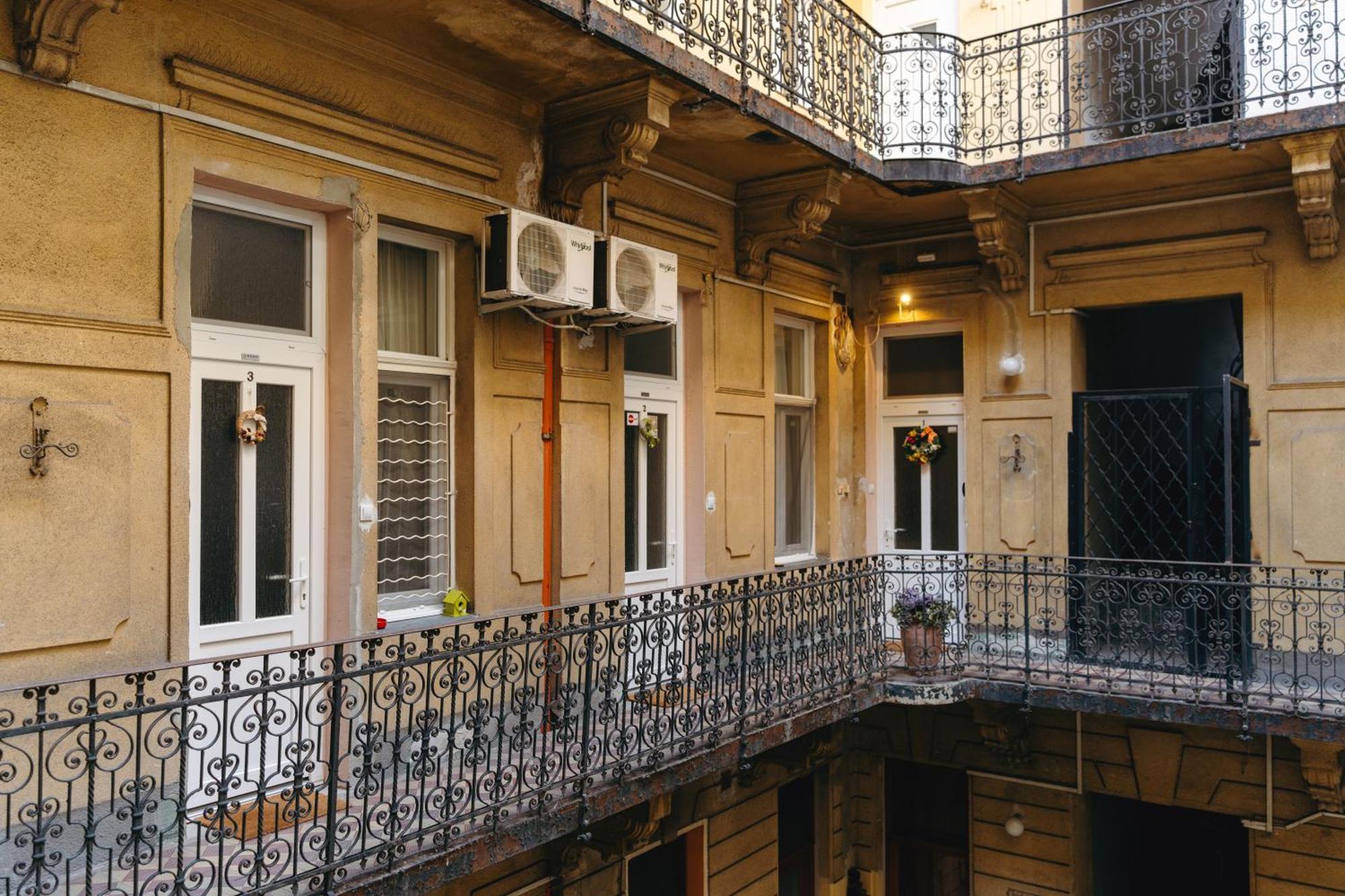 Bercsenyi Apartments - Close To The Gellert Thermal Bath Budapest Exterior foto